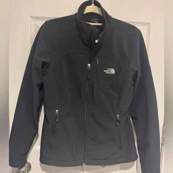 The North Face Women's Black Jacket - Picture 2 of 4